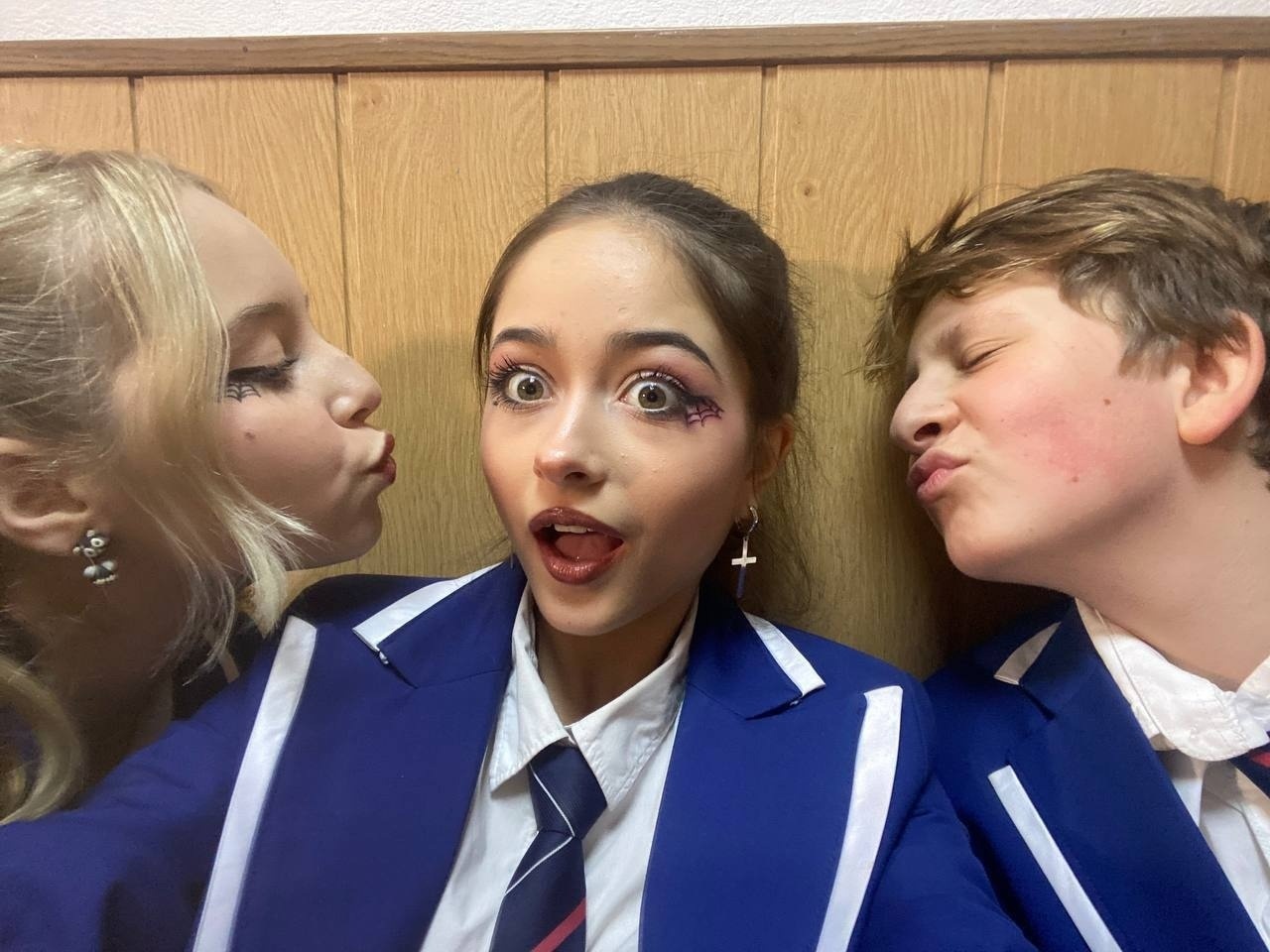 Полина, которую некоторые знают как участницу Школы героев ШГШ, имеет такие фото, которые говорят о ее интересной и насыщенной жизни. Полина, которую некоторые знают как участницу Школы героев ШГШ, имеет такие фото, которые говорят о ее интересной и насыщенной жизни.