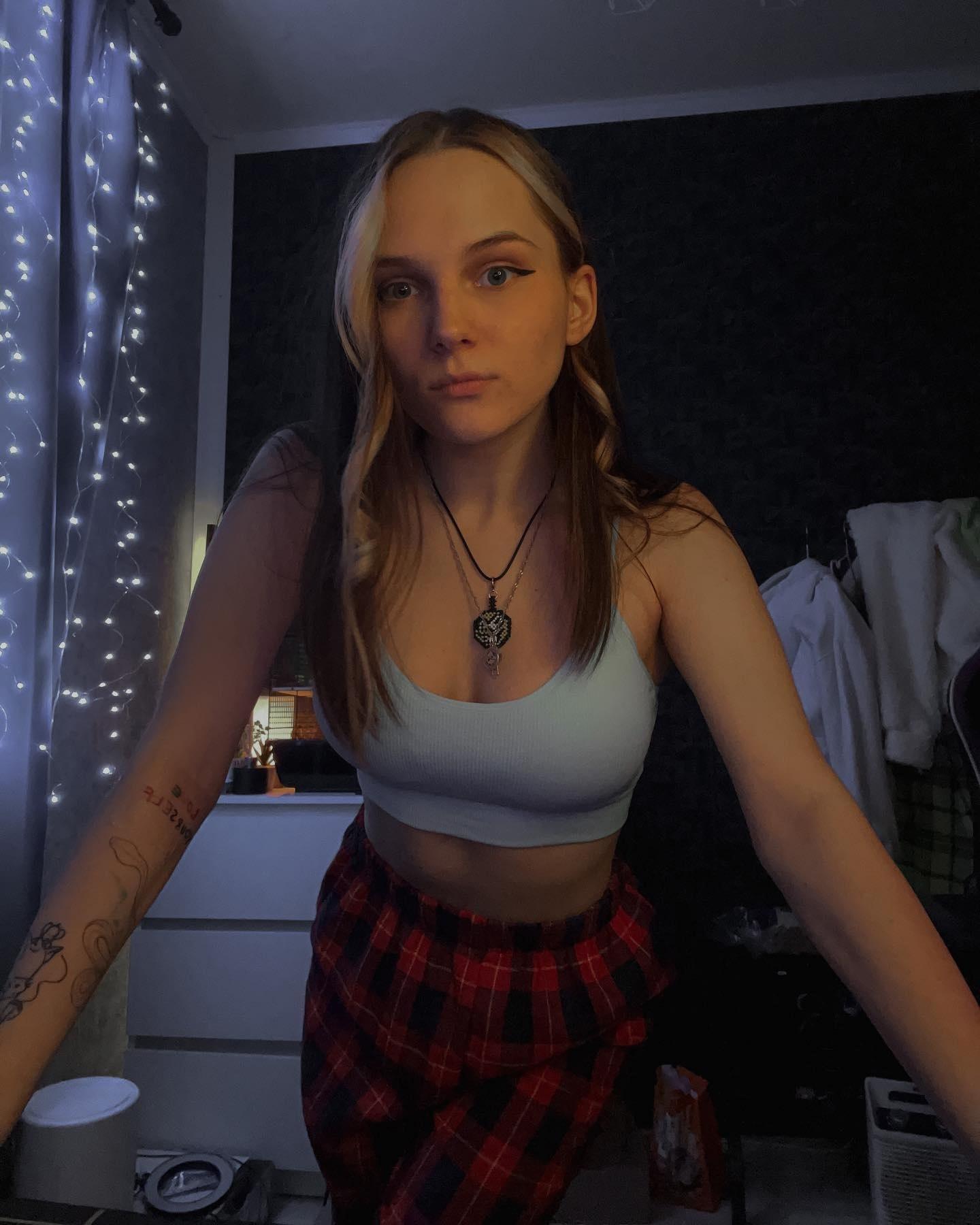 Фото Лерон Барон стримерша слив. Фото Лерон Барон стримерша слив.