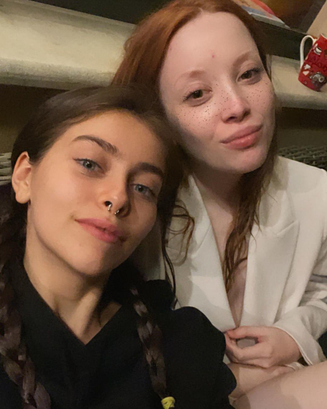 Foxy Alissa с подругой (30 фото). Foxy Alissa с подругой (30 фото).