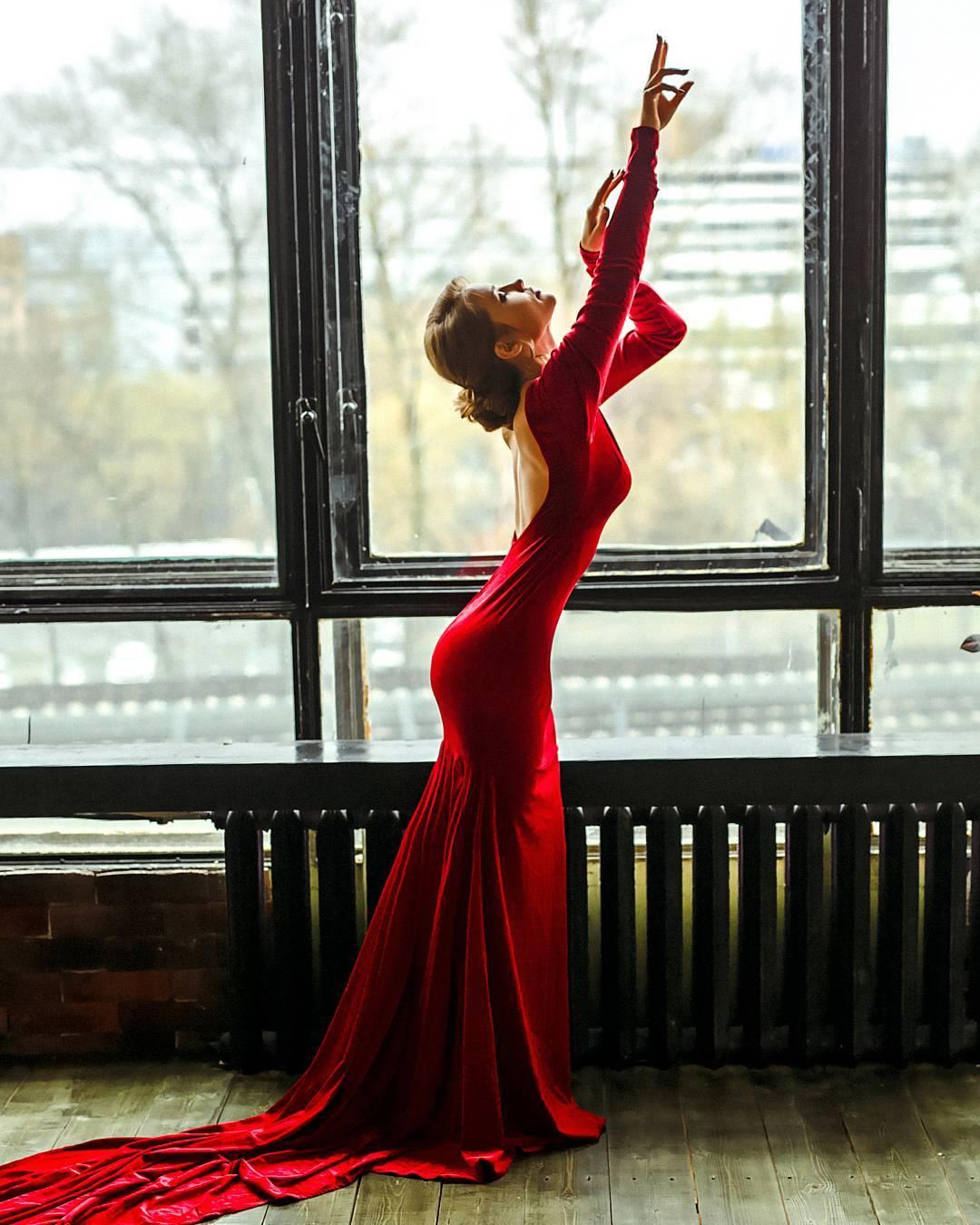 Алина Ланина (Слив горячих фото актрисы из сериала Саша - Таня) Алина Ланина (Слив горячих фото актрисы из сериала Саша - Таня)