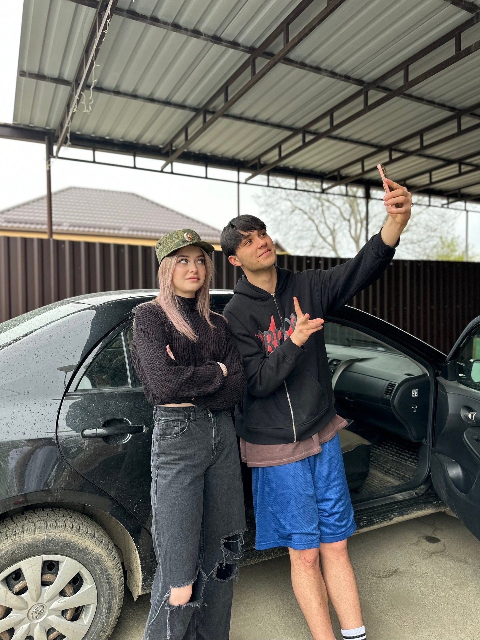 Евгений Лизогубенко ( Женя Лизогуб ). Евгений Лизогубенко ( Женя Лизогуб ).