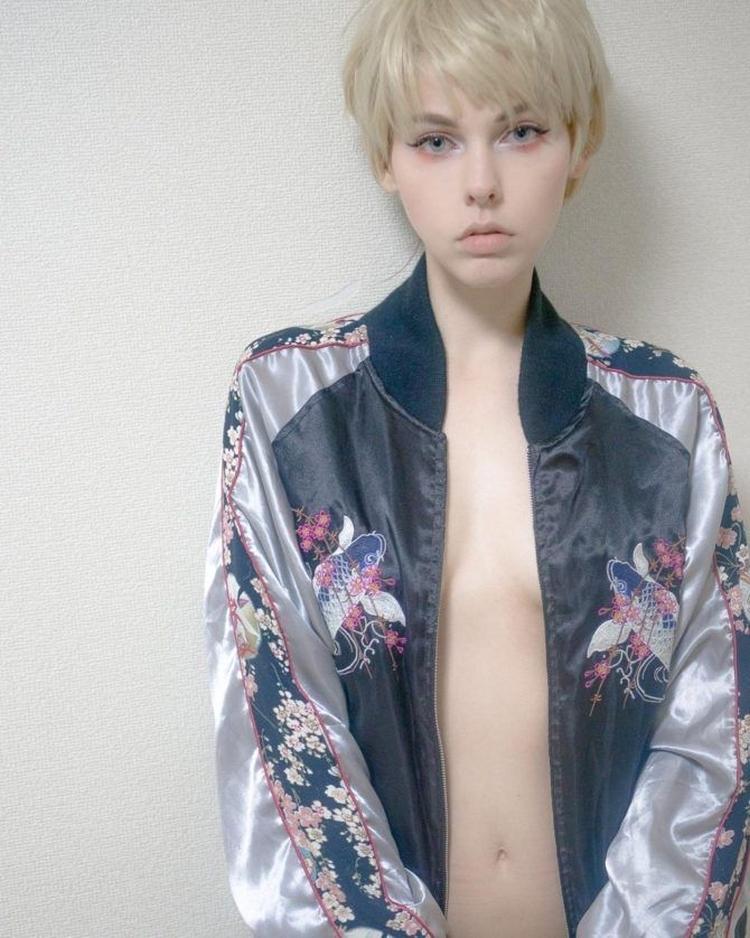 Голая Алина Рин Голая Алина Рин