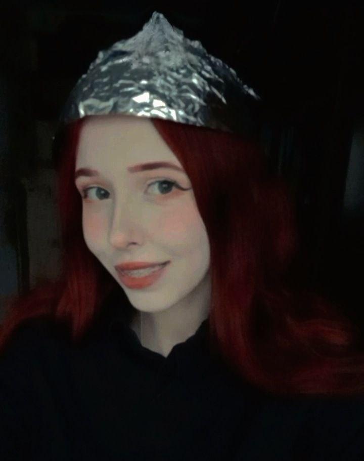 Слитые фотки из ТГ со смыслом в шапочке из фольги. Слитые фотки из ТГ со смыслом в шапочке из фольги.