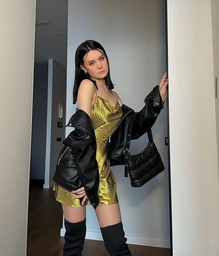 Даша Дошик слив откровенных фото, doshik не стесняется показывать свои прелести на камеру, сексуальные фото Даша Дошик слив откровенных фото, doshik не стесняется показывать свои прелести на камеру, сексуальные фото