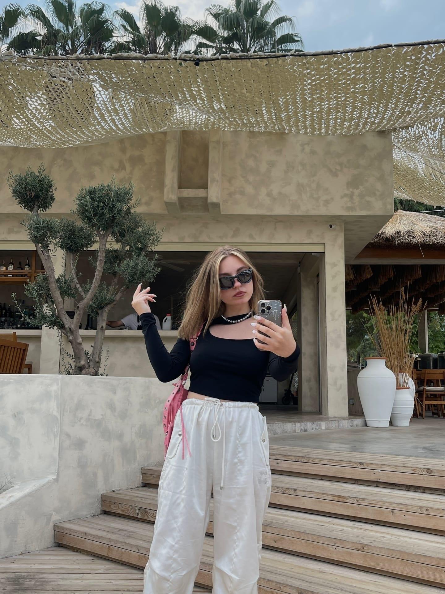 Фото Яна девушка Егорика Шкреда. Фото Яна девушка Егорика Шкреда.