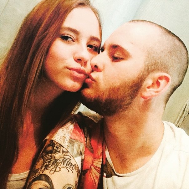 А на этом селфи запечатлён поцелуй Малышева и Тарчуткиной. А на этом селфи запечатлён поцелуй Малышева и Тарчуткиной.