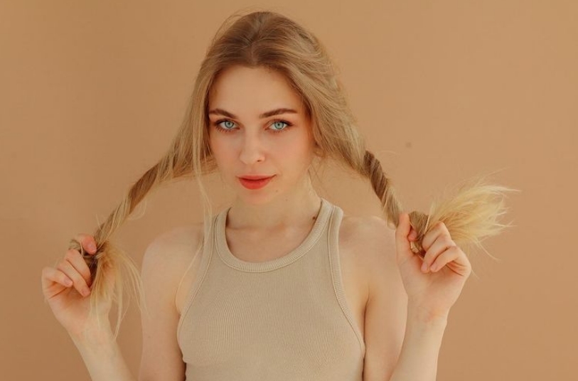 Крылова Анастасия – актриса театра и кино. Крылова Анастасия – актриса театра и кино.