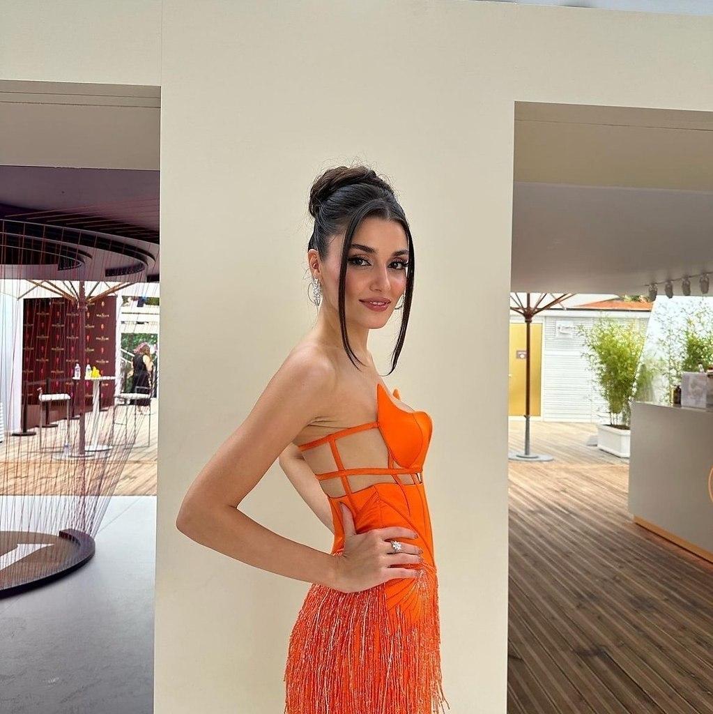 Фото из социальной сети Ханде Эрчел. Фото из социальной сети Ханде Эрчел.