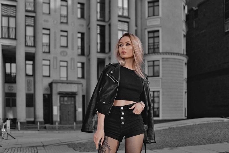 Диана Райдер this baby отметилась яркими работами в блогерской среде.