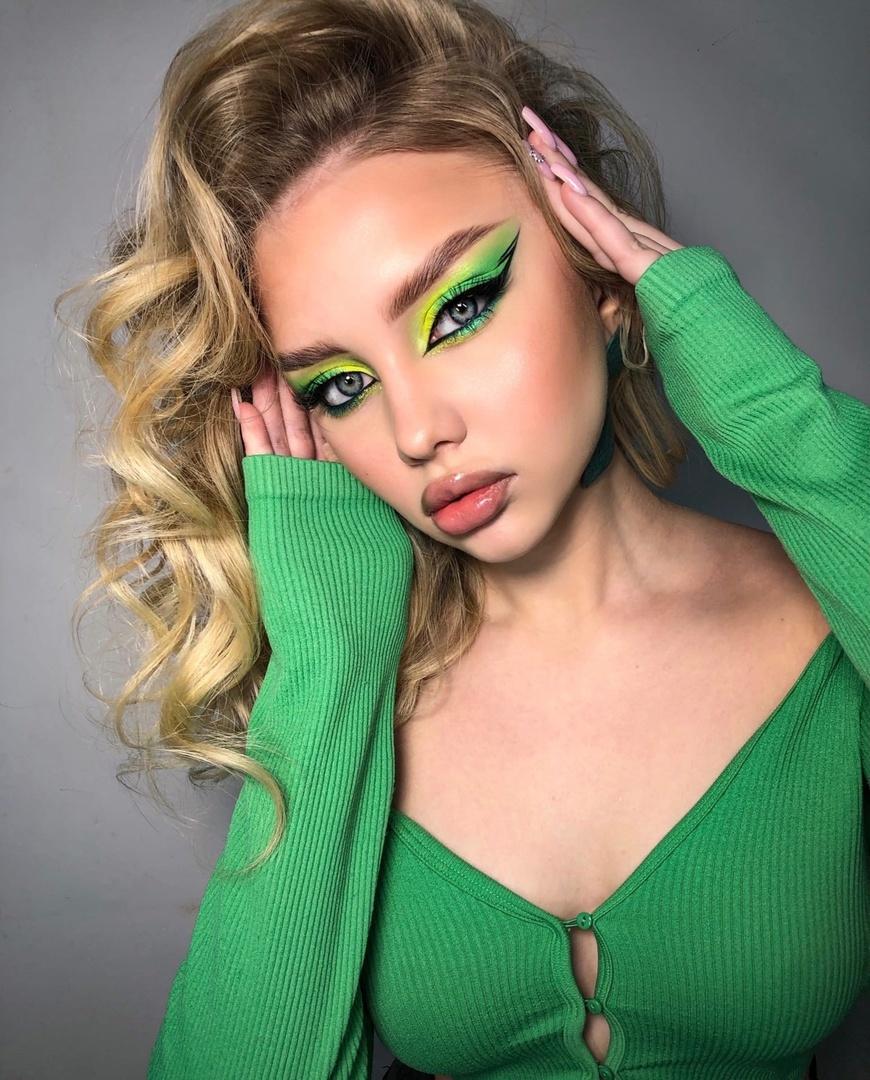 Вика Страус слив Вика Страус слив