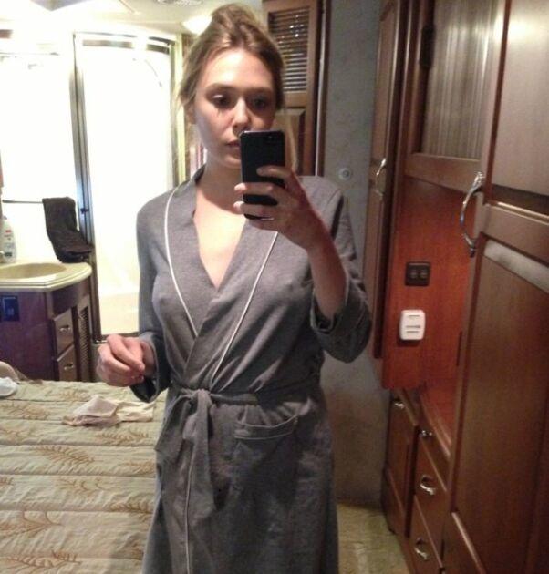 Кто хоть раз не смотрел кинокомедии с задорными близняшками Олсен? Сейчас Мери-Кейт и Эшли Олсен – дизайнеры, а карьера в кино уже давным-давно осталась для них в прошлом. Кто хоть раз не смотрел кинокомедии с задорными близняшками Олсен? Сейчас Мери-Кейт и Эшли Олсен – дизайнеры, а карьера в кино уже давным-давно осталась для них в прошлом.