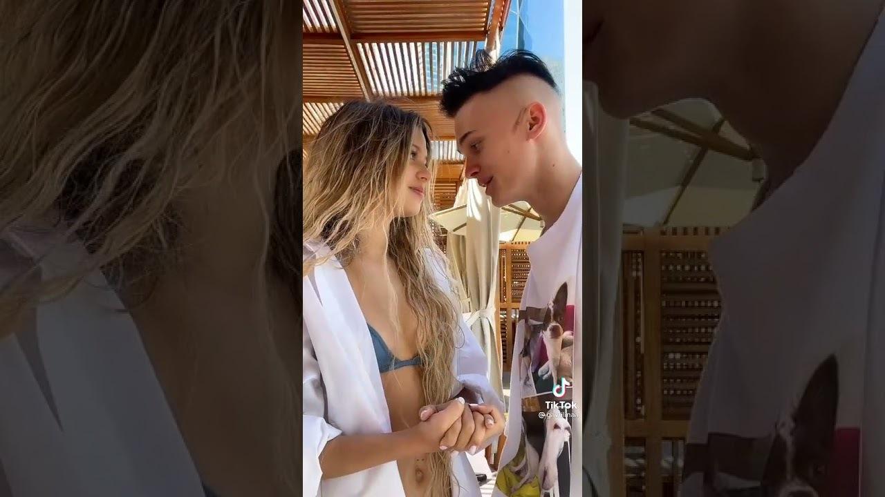 Слив Даня Милохин вместе с Юлей. Слив Даня Милохин вместе с Юлей.