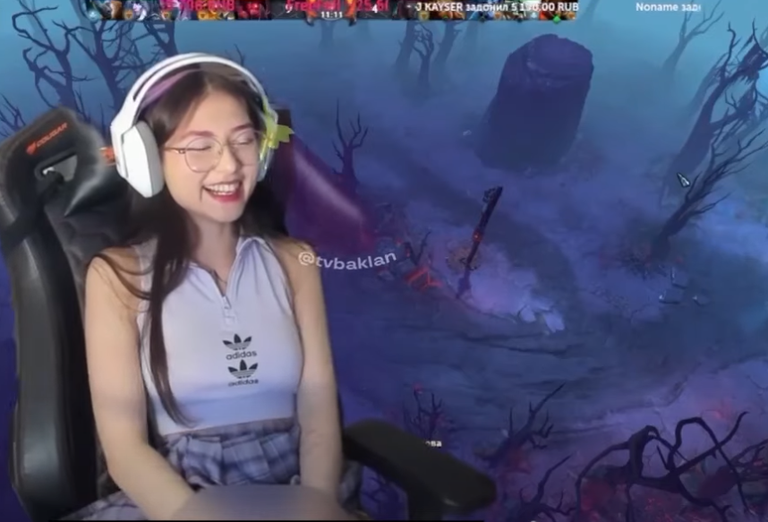 Фото Дотерша на стриме. Фото Дотерша на стриме.