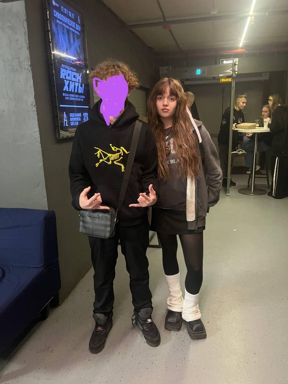 Настя Baby Cute на фото в юбке и чулках. Настя Baby Cute на фото в юбке и чулках.