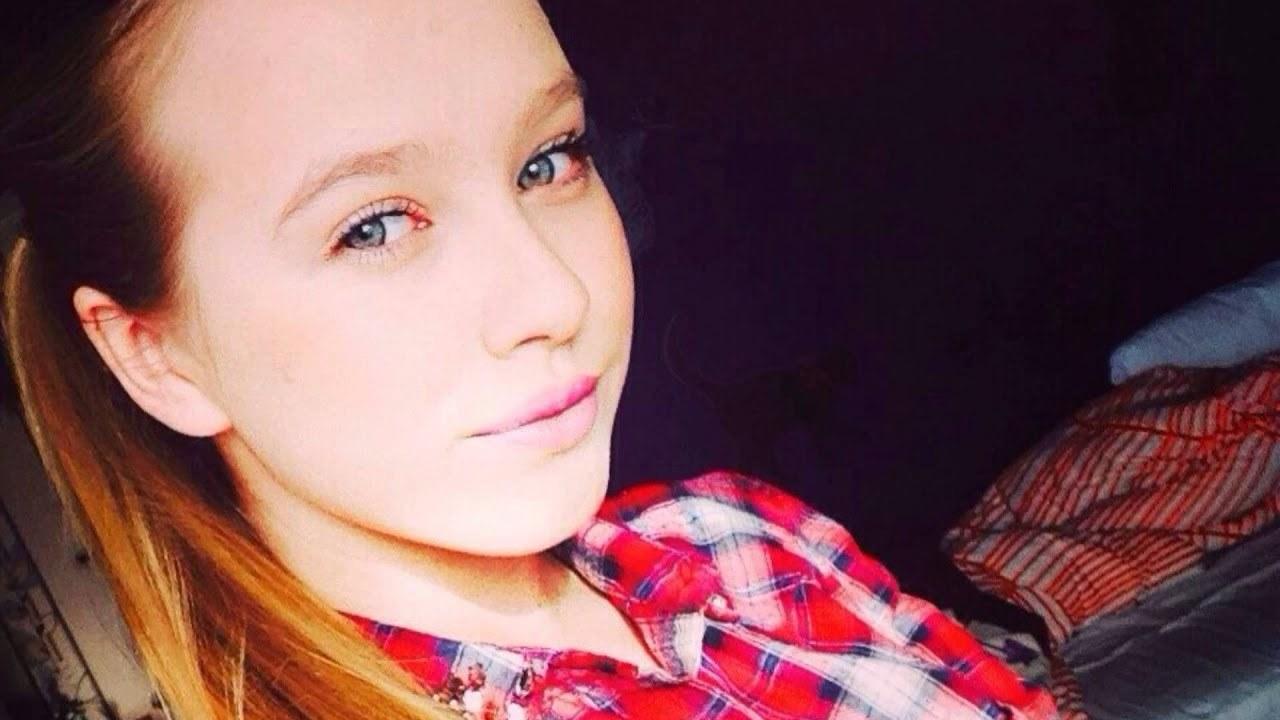 Ещё одна ретро фотка молодой Арины. Ещё одна ретро фотка молодой Арины.