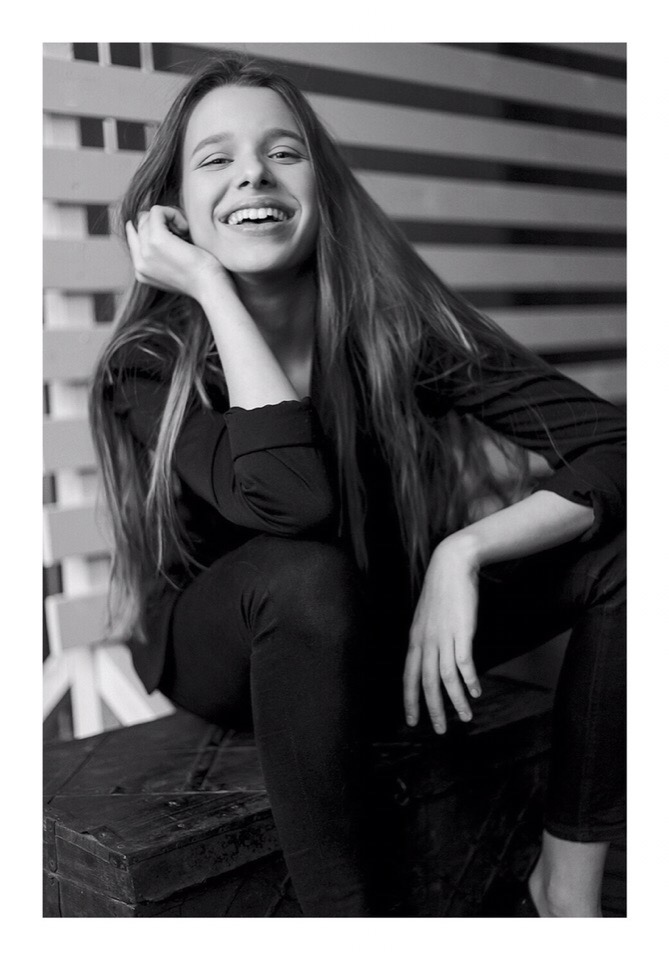 Варвара Володина на ЧБ фото. Варвара Володина на ЧБ фото.