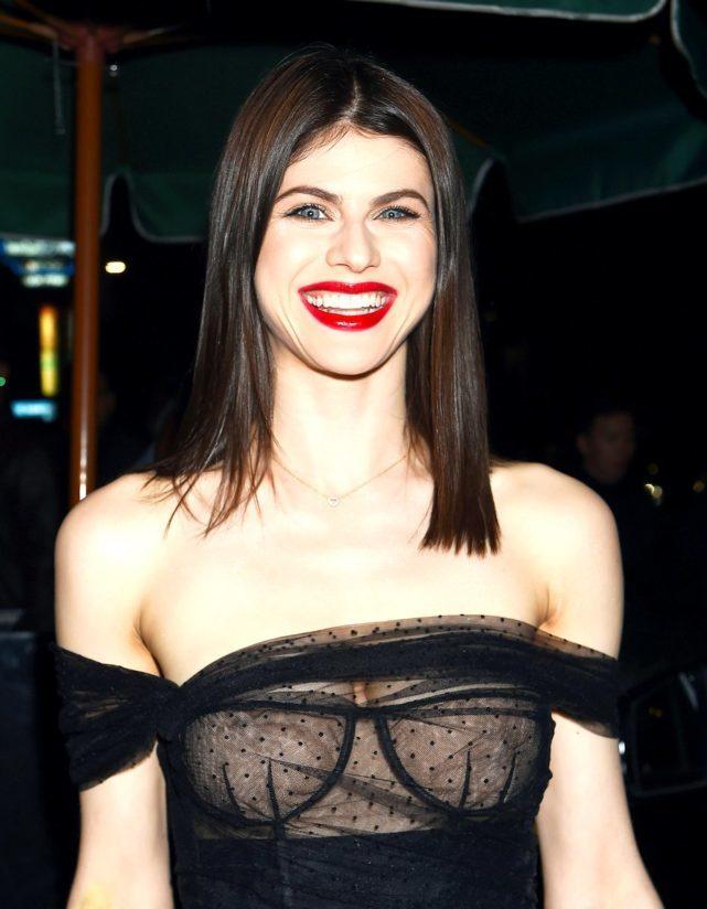 Daddario sexy moments Hollywood bold scene, scenes Compilation. Daddario sexy moments Hollywood bold scene, scenes Compilation.