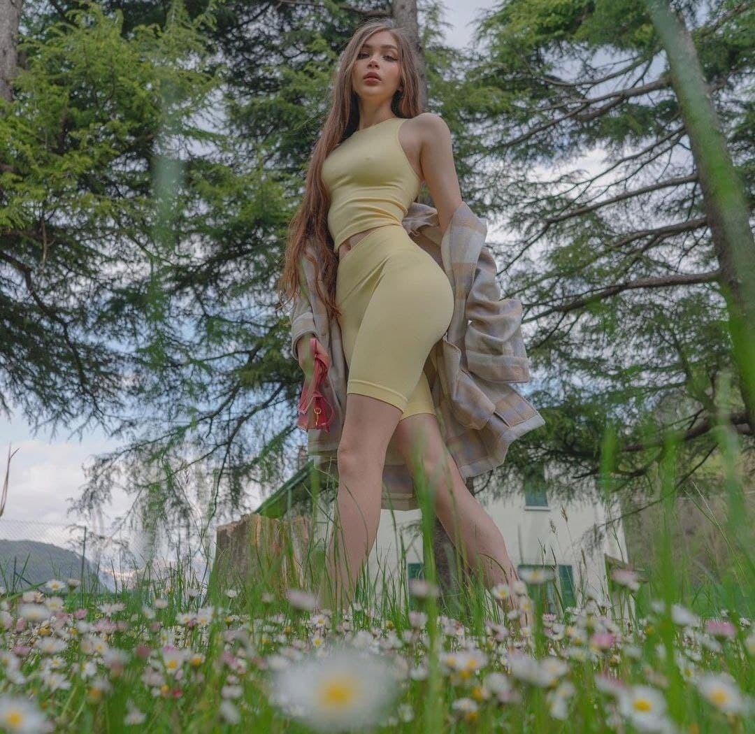 Теперь появилась возможность пользователям получить слив фото голой стримерши Карины без цензуры. Теперь появилась возможность пользователям получить слив фото голой стримерши Карины без цензуры.