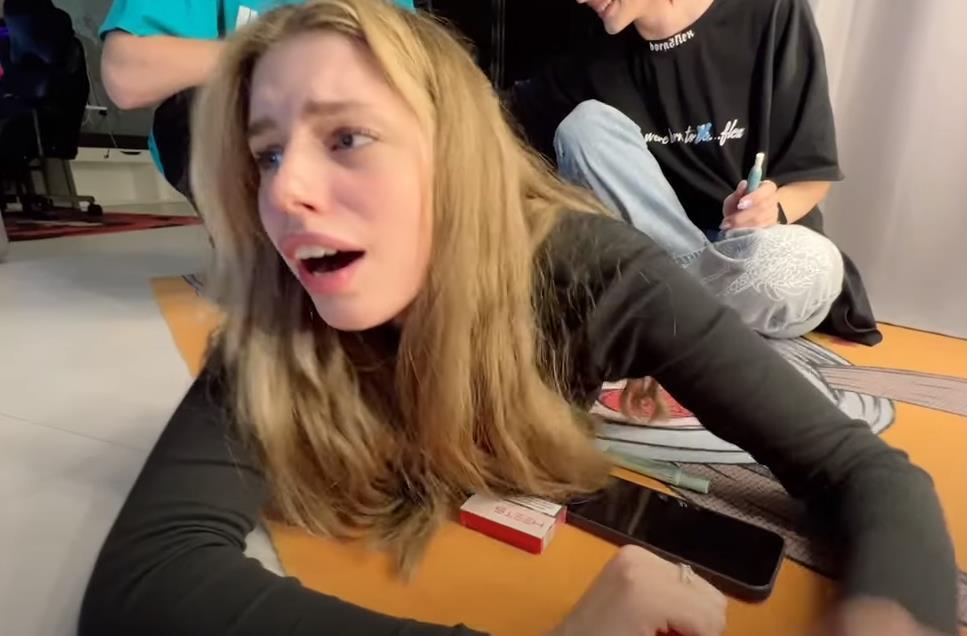 Прорыв года, стримерша покорившая зрителей свою внешностью. Прорыв года, стримерша покорившая зрителей свою внешностью.