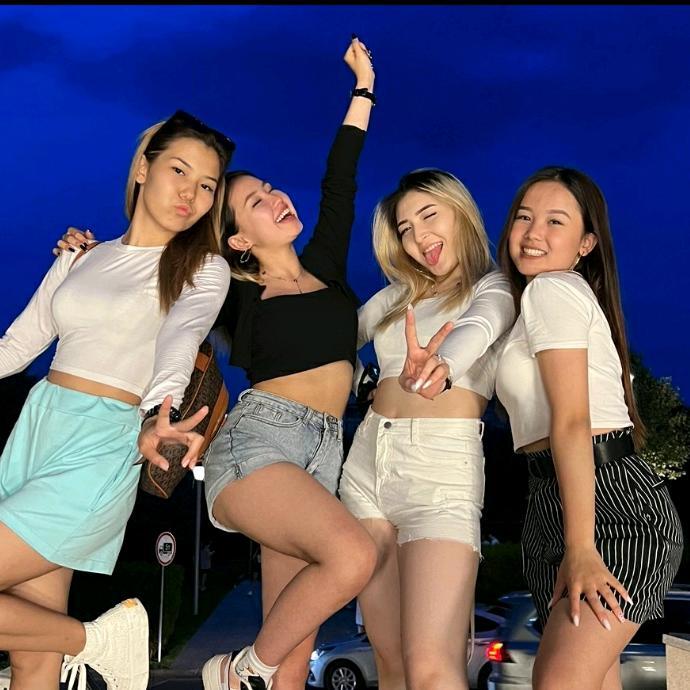 4girls.team - Дилайда, Элька, Айана, Жибек - топ фото от красоток). 4girls.team - Дилайда, Элька, Айана, Жибек - топ фото от красоток).