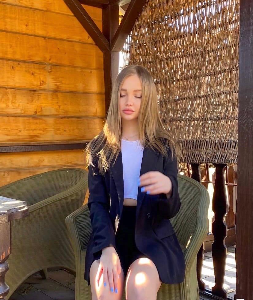 Vika Strausova, посмотреть все фотографии Vika Strausova, посмотреть все фотографии