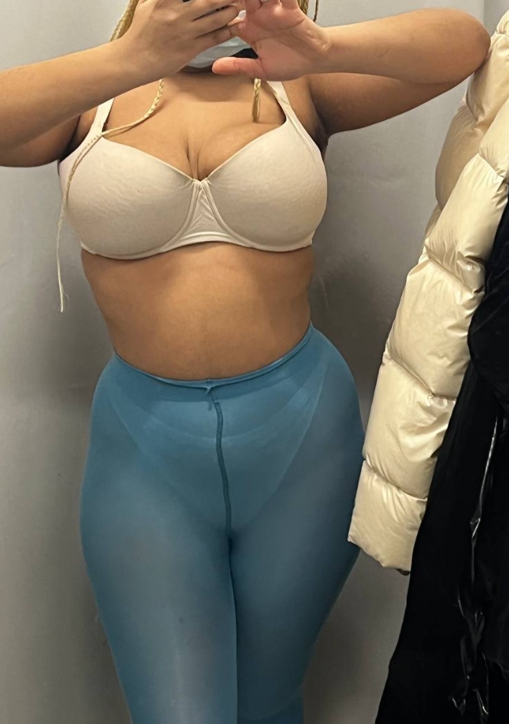 Под ником Sarrarap ведет яркую блогерскую и музыкальную деятельность девушка по имени Сара Шериданс. Под ником Sarrarap ведет яркую блогерскую и музыкальную деятельность девушка по имени Сара Шериданс.