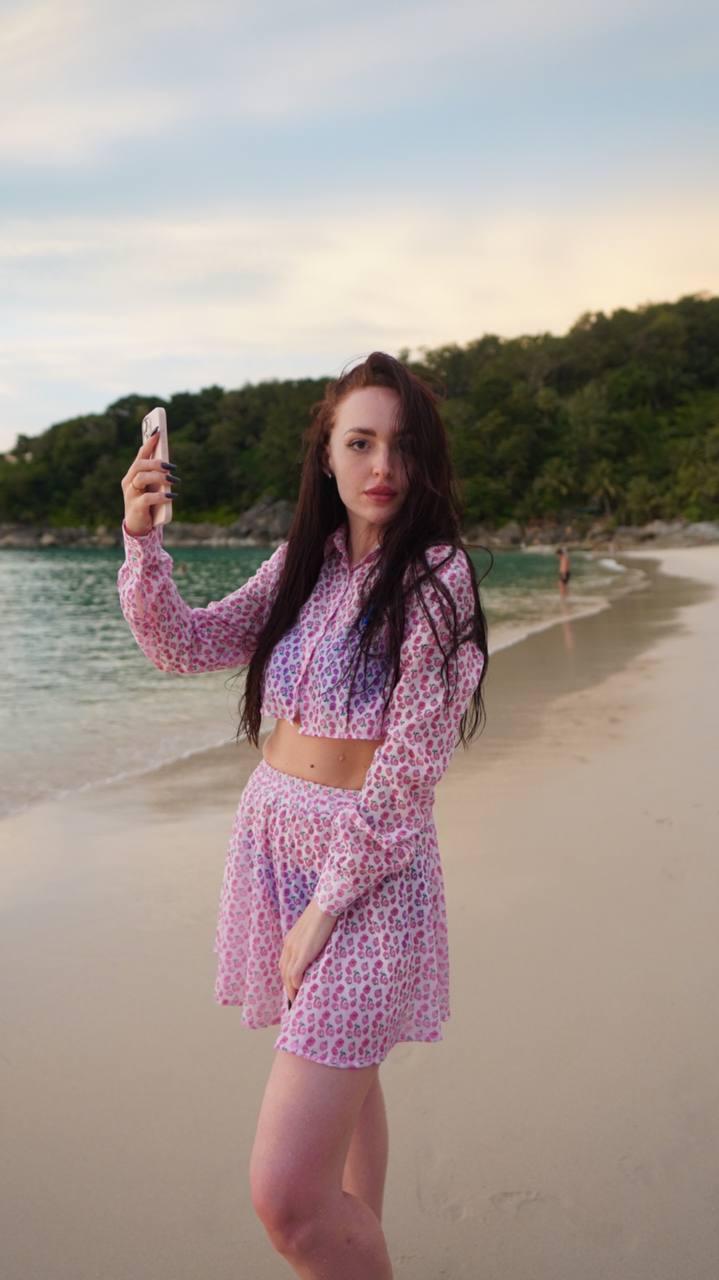 Татьяна Грачёва во время отдыха в жарких странах в полупрозрачной одежде.