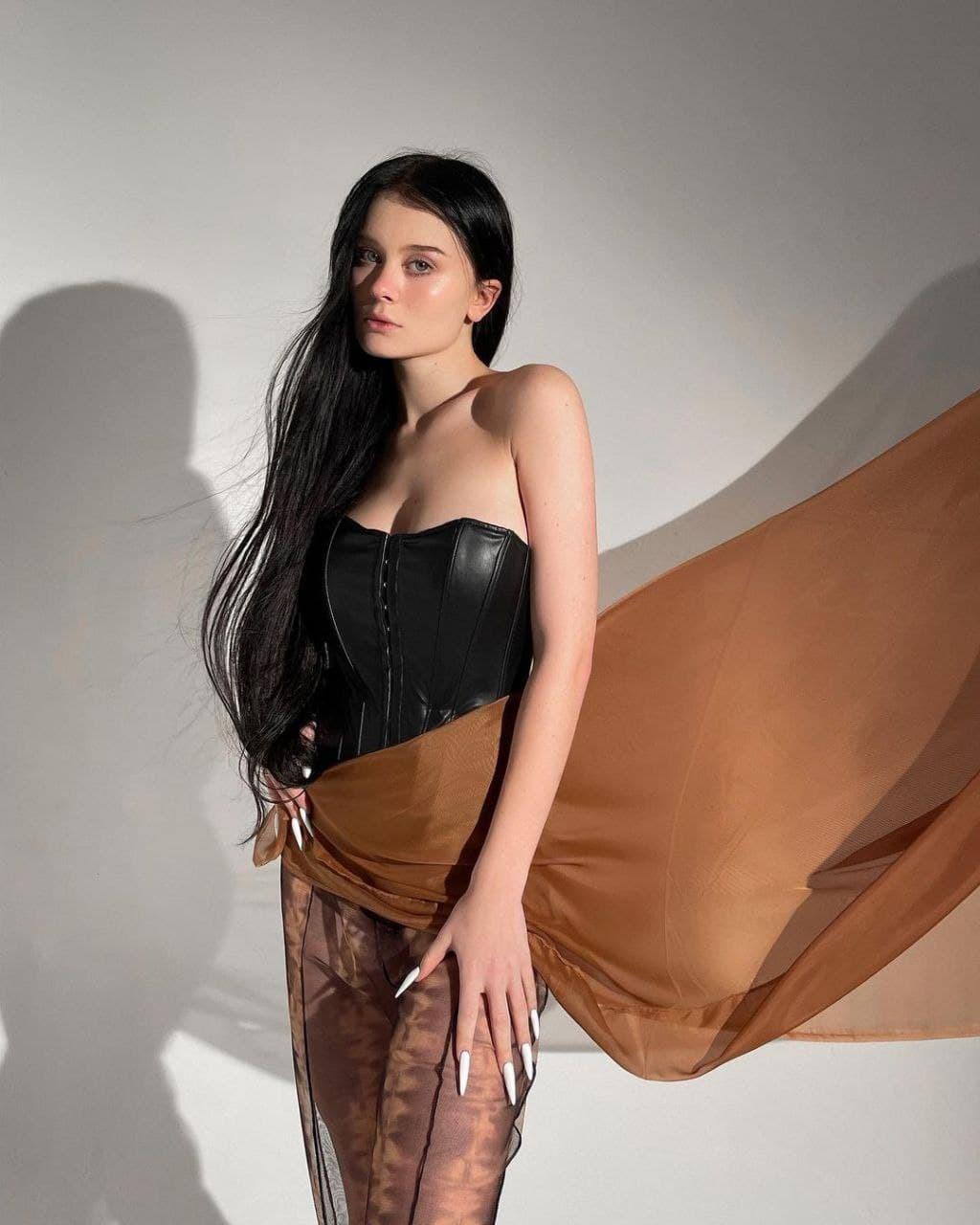 Даша дошик в купальнике тиктокерша Даша дошик в купальнике тиктокерша