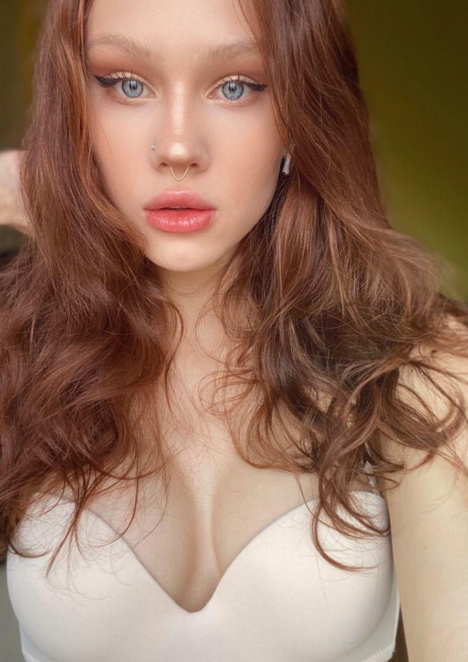 Ниже вы найдете слив Sofia Siemens с ее OnlyFans