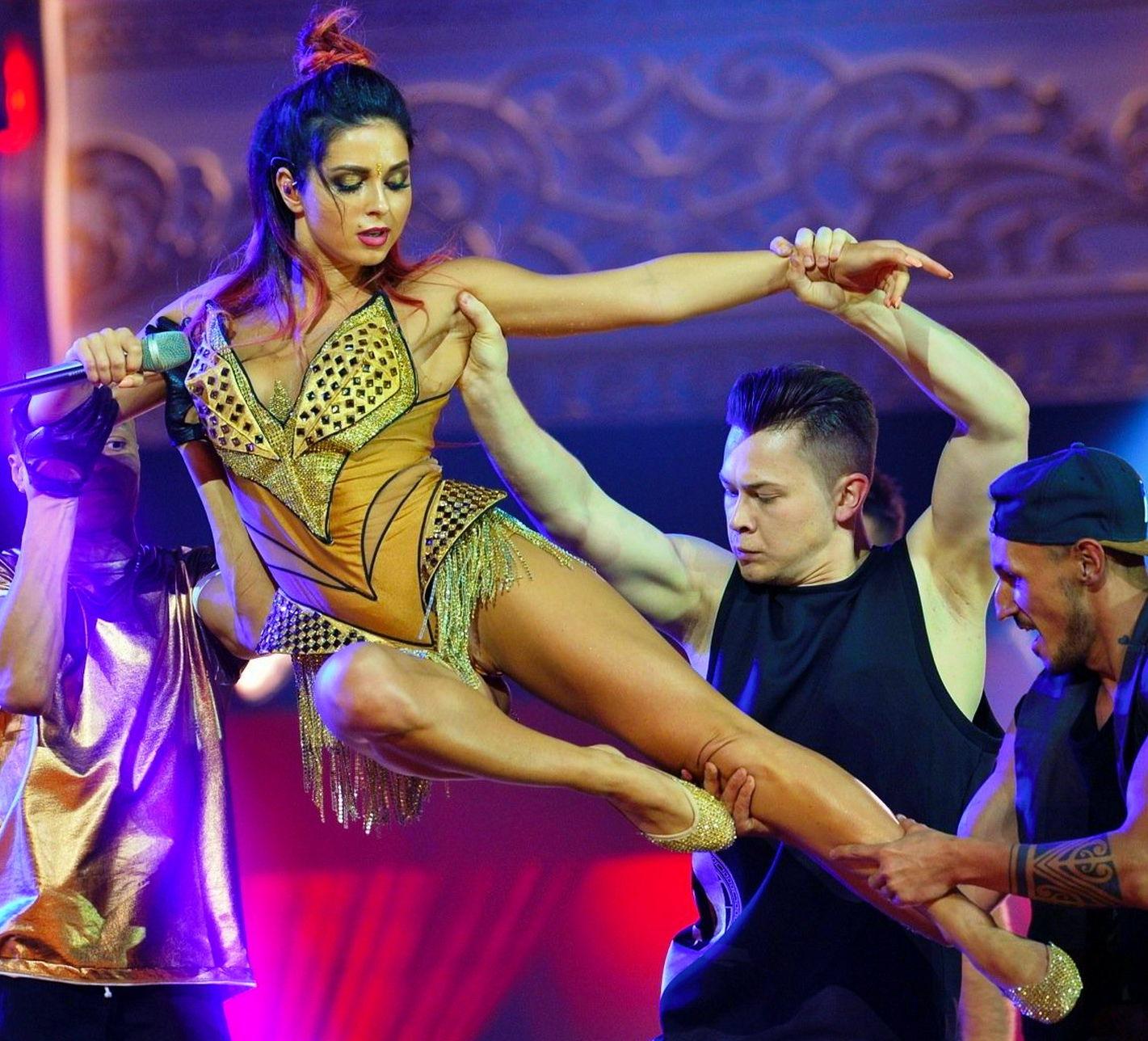 Певица Нюша горячие фото: в купальнике и нижнем белье слив Певица Нюша горячие фото: в купальнике и нижнем белье слив