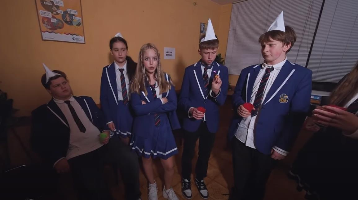 Ксюша Авдеева в 14ой серии. Ксюша Авдеева в 14ой серии.