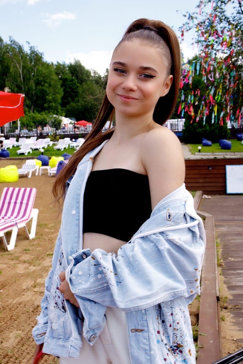 Nika Leytink (TikTok Star) 2023