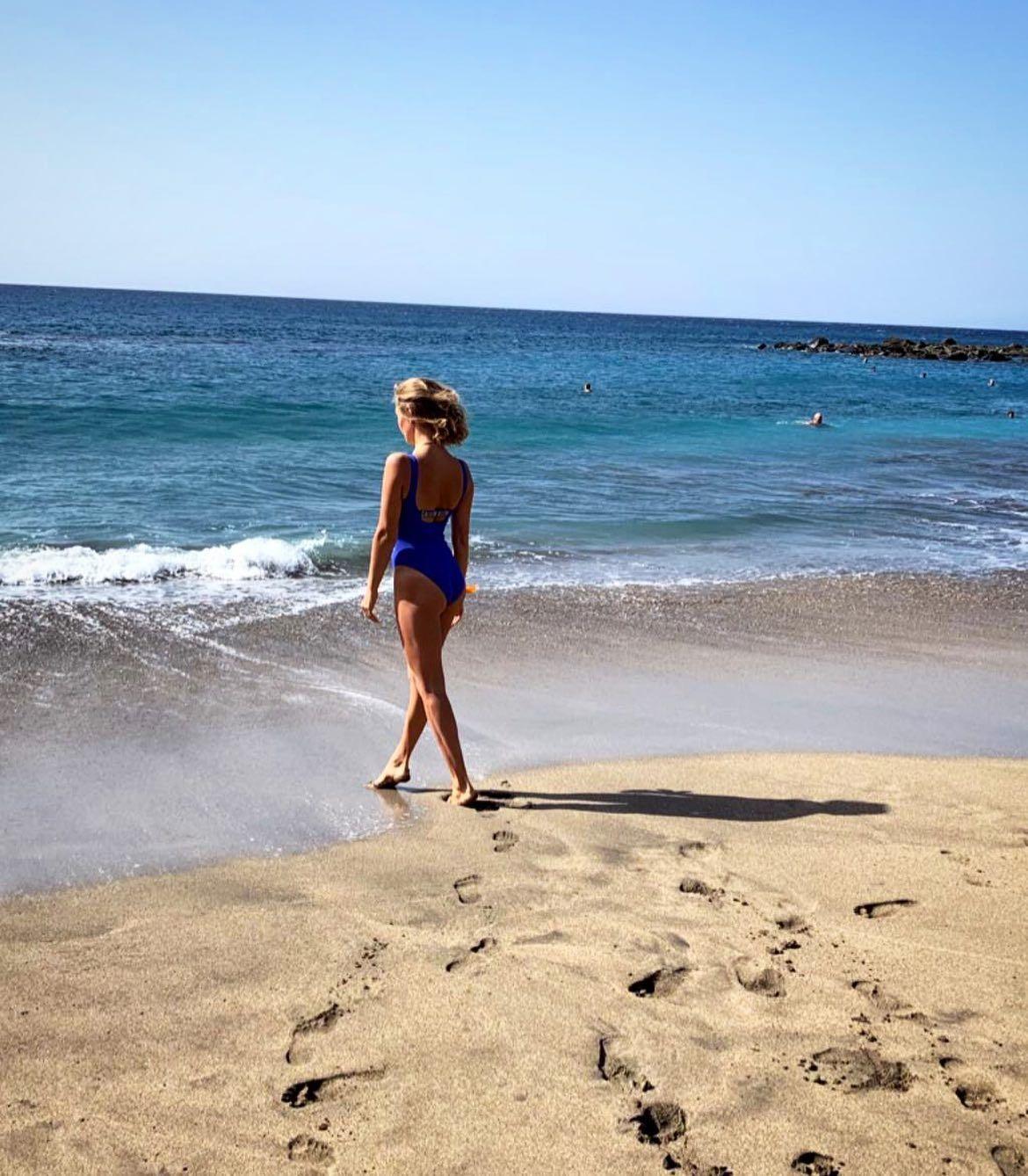 Евгения Шахнович горячие и откровенные фотографии в купальниках и нижнем белье Евгения Шахнович горячие и откровенные фотографии в купальниках и нижнем белье