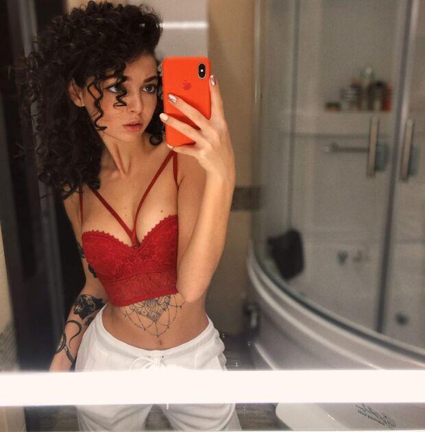 By Owl стримерша By Owl стримерша