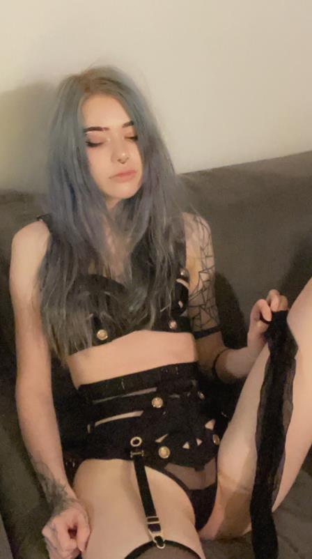 Горячее фото Saekkico в чёрном нижнем белье и чулках. Горячее фото Saekkico в чёрном нижнем белье и чулках.