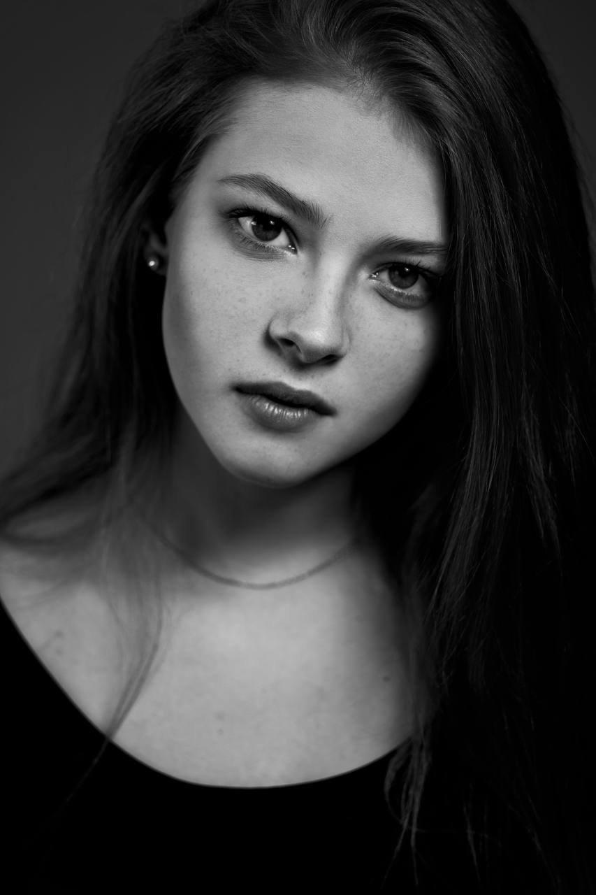 Чёрно белые снимки Ляпиной.