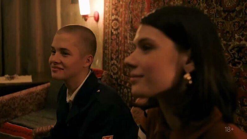 Молодая Анастасия Красовская с красивой стрижкой.