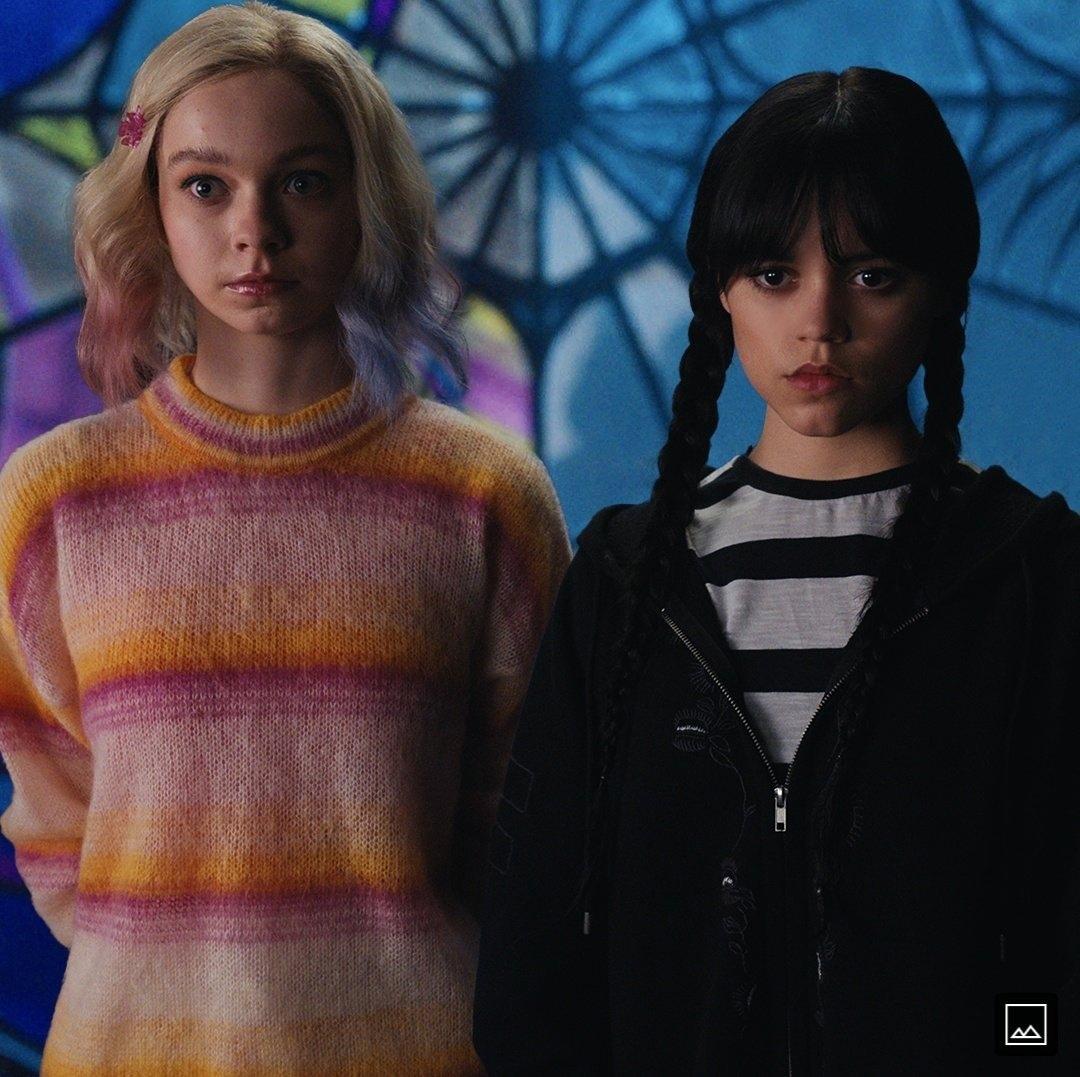 Самый обсуждаемый сериал от Тима Бертона "Уэнсдей" 2022.