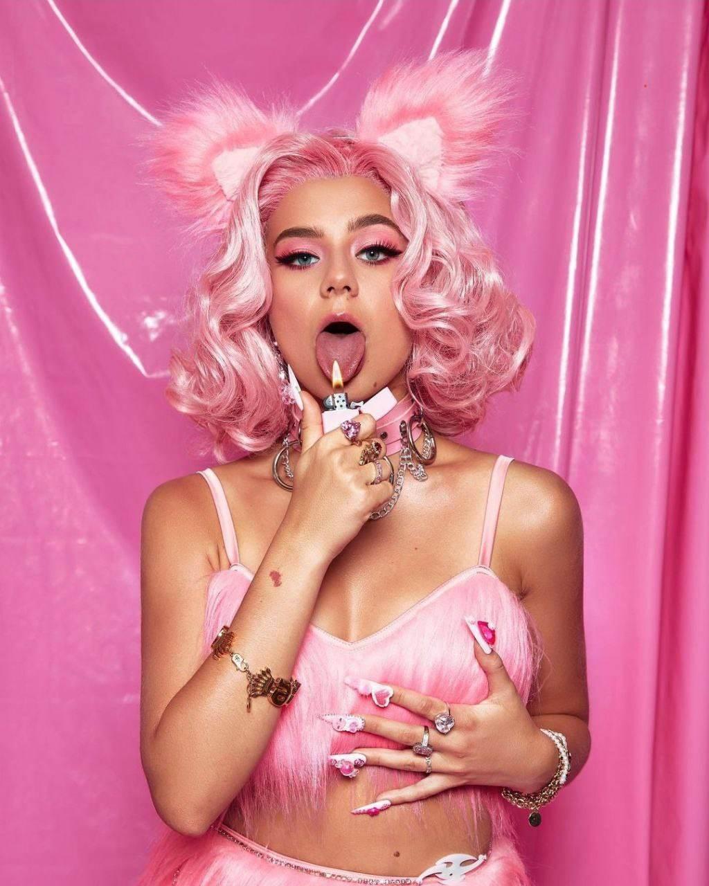 Слив Кати Адушкиной горячие фото и видео 18+ Слив Кати Адушкиной горячие фото и видео 18+