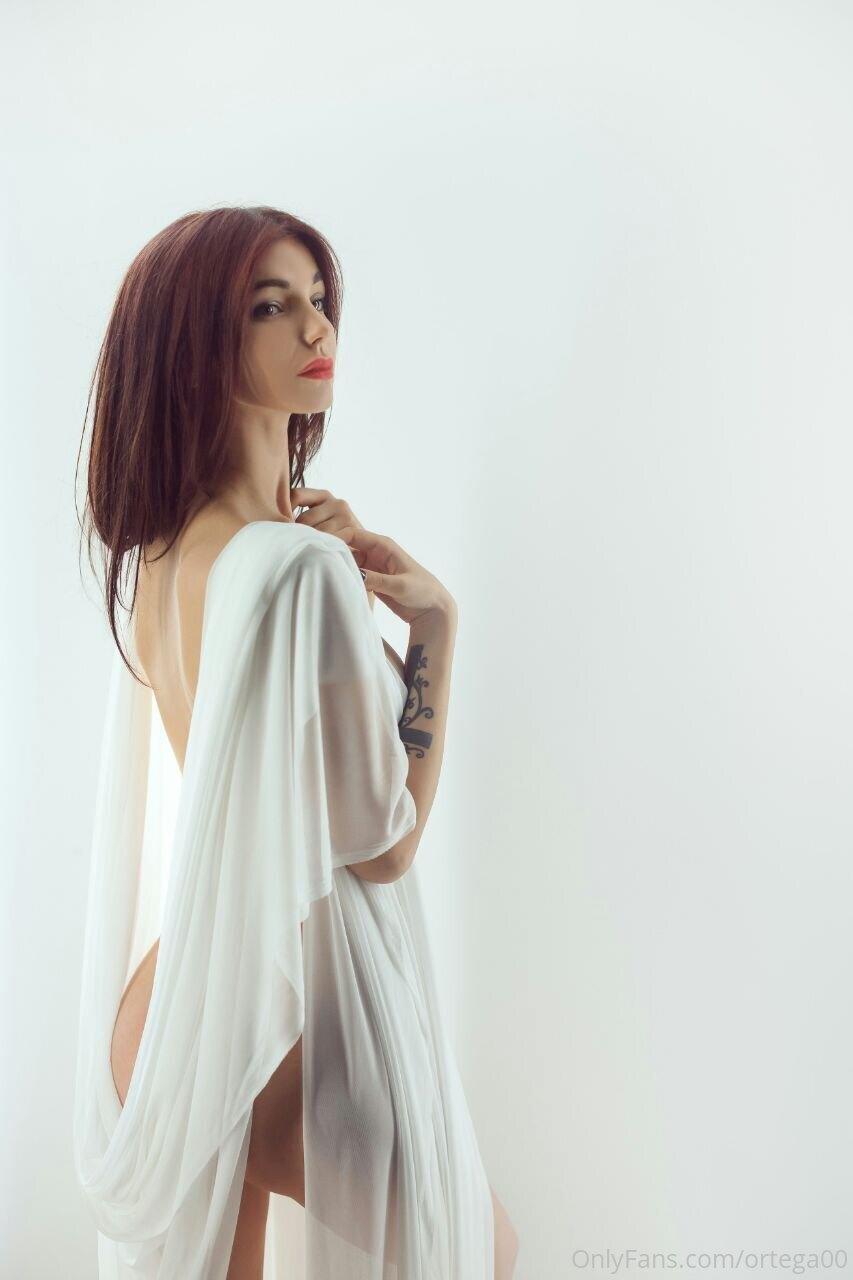 Слив горячих фото