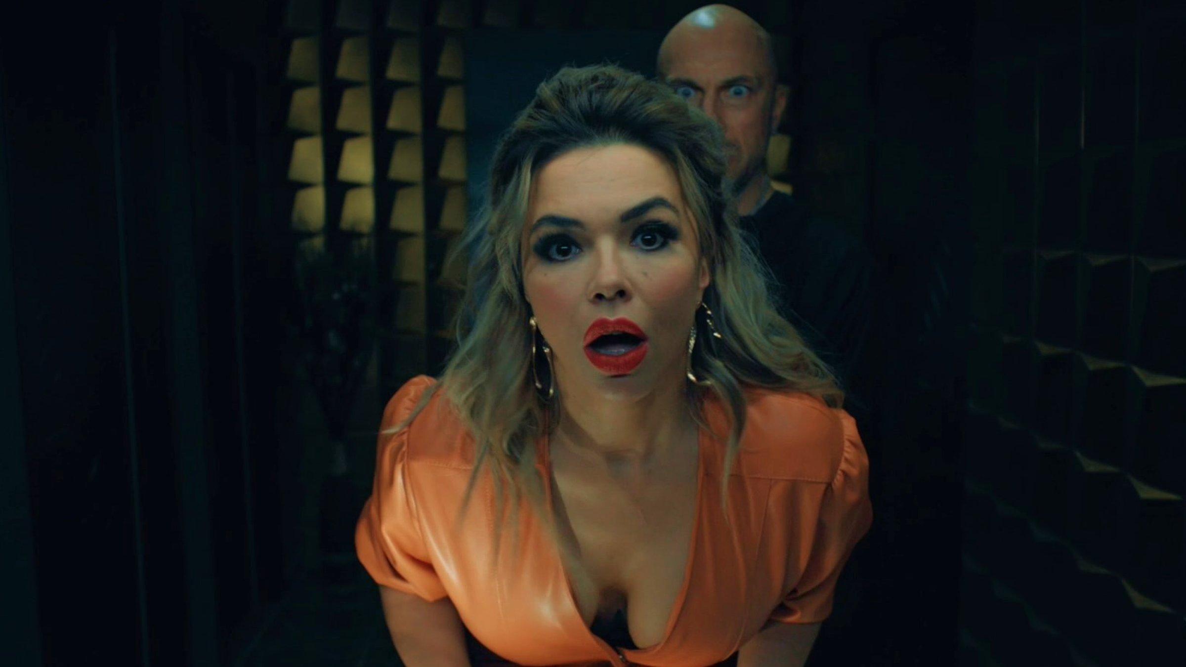 Пикантный кадр на съёмках с Дмитрием Нагиевым.