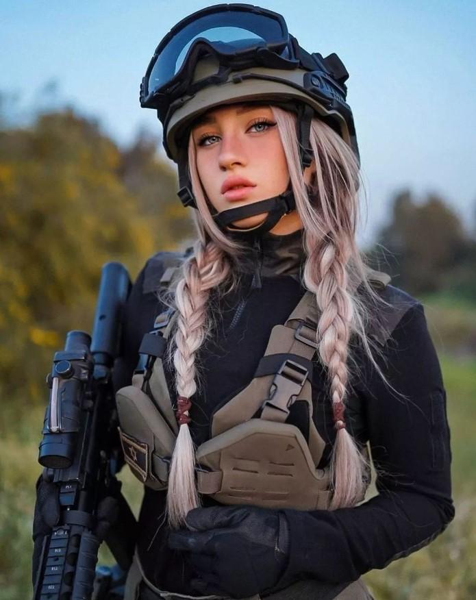 Эротический косплей Натальи Фадеевой Эротический косплей Натальи Фадеевой