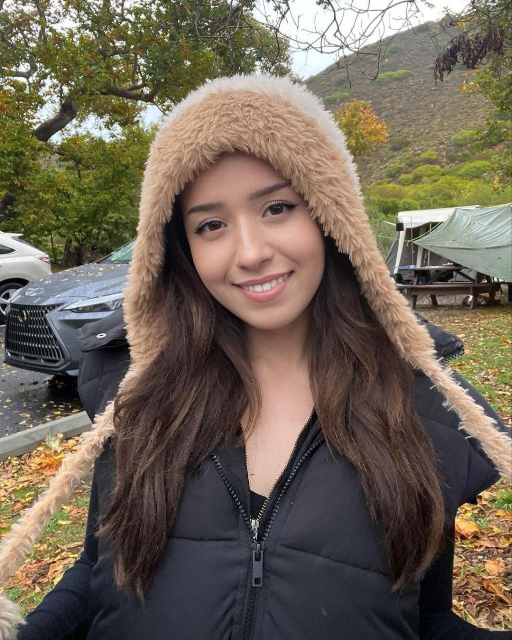 Смешная фотка Анис в меховой шапке. Смешная фотка Анис в меховой шапке.