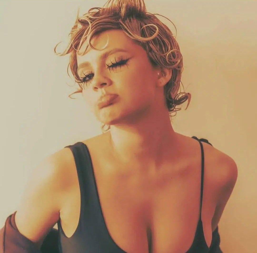 Слитые фотографии&nbsp;Валя Karna Val (60 фото без цензуры) 2022.