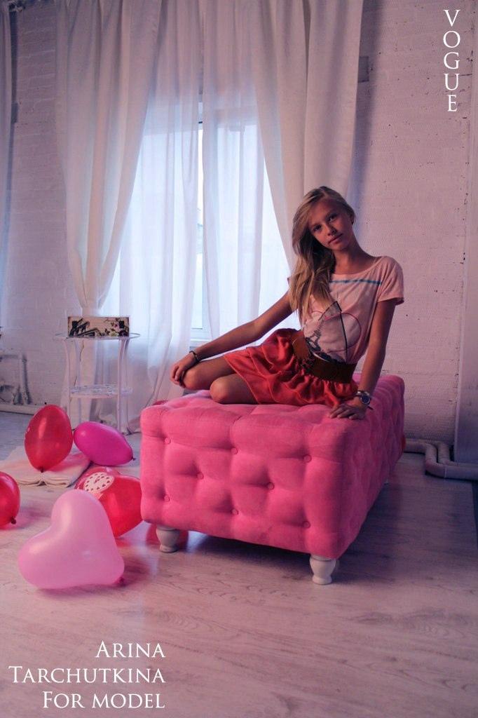 А это кадр со съёмок для бренда VOGUE. А это кадр со съёмок для бренда VOGUE.