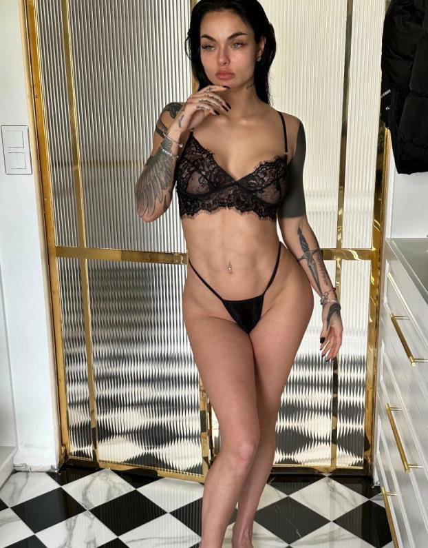 Горячее фото Камила "Zusje" Смогулецкая в чёрном нижнем белье. Горячее фото Камила "Zusje" Смогулецкая в чёрном нижнем белье.