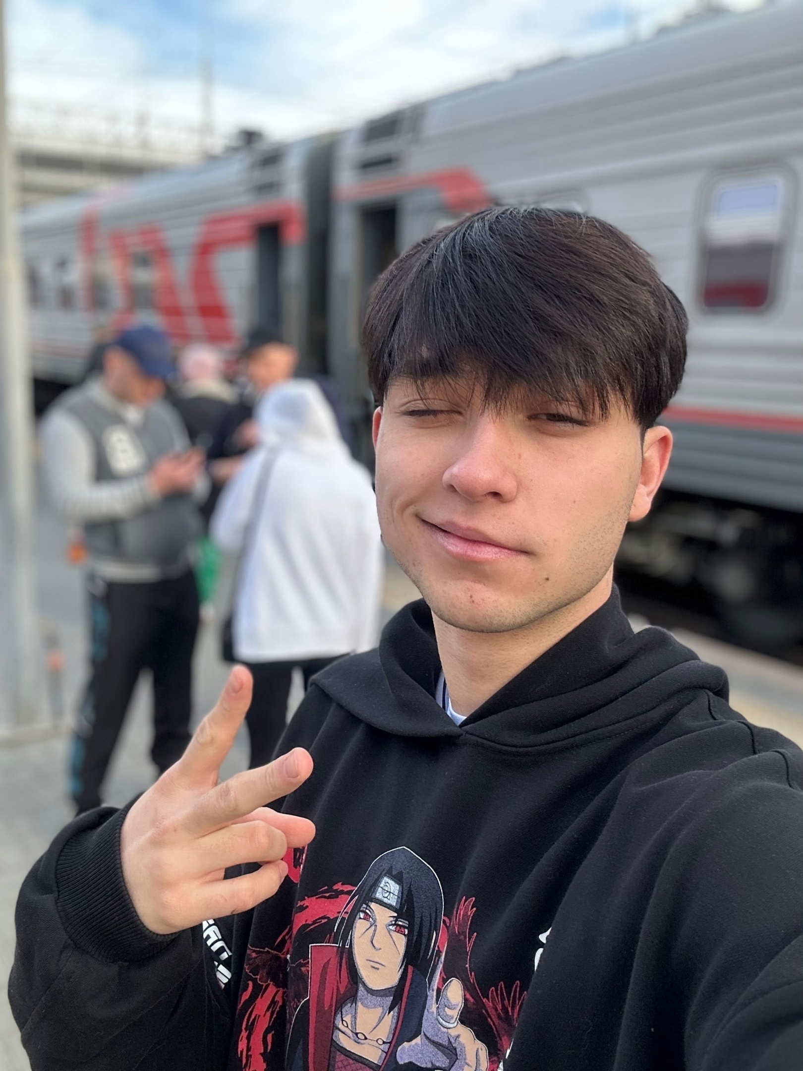 Милана Некрасова девочка-уэнсдей, лизогуб пристает к милане, лизогуб пушка. Милана Некрасова девочка-уэнсдей, лизогуб пристает к милане, лизогуб пушка.