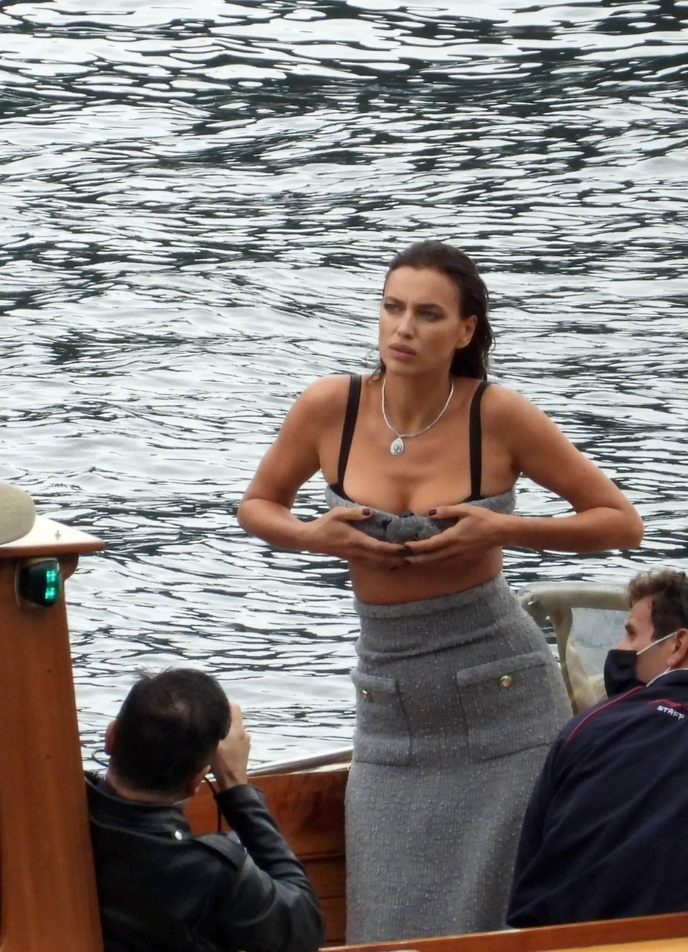 Ирина Шейк - фото до и после пластики Ирина Шейк - фото до и после пластики