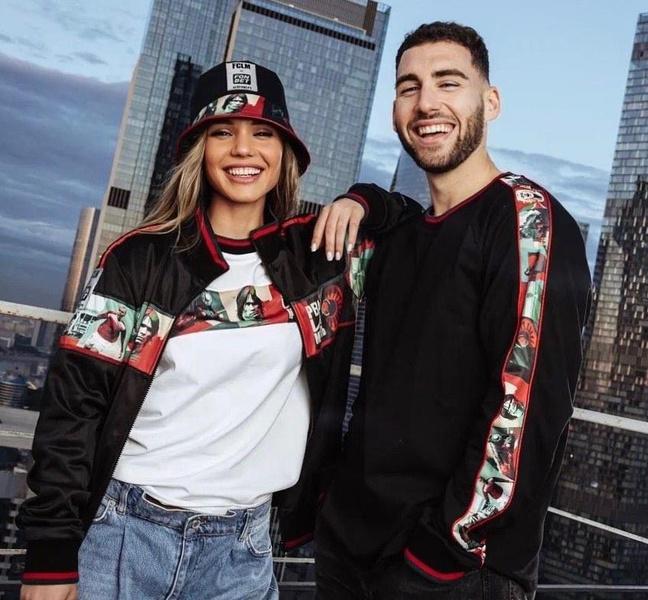 Смешные кадры влюблённой парочки Яна и Наир.