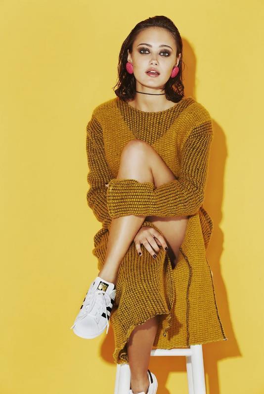 Соблазнительные снимки Эллы для глянцевых журналов. Соблазнительные снимки Эллы для глянцевых журналов.